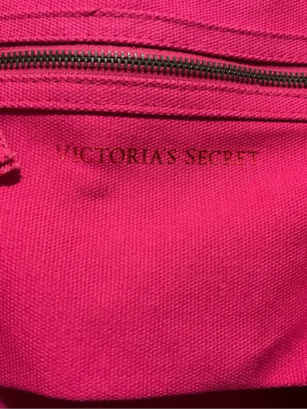Victorias Secret bold hot